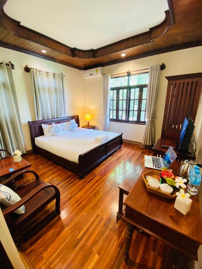 Готель Luang Prabang Maison Vongprachan & Travel Екстер'єр фото